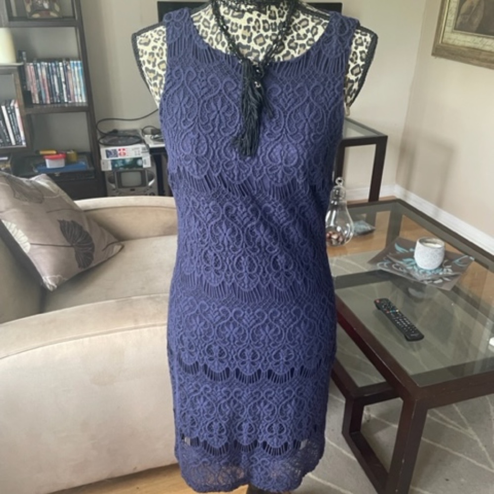 Navy Lace that never let me down!